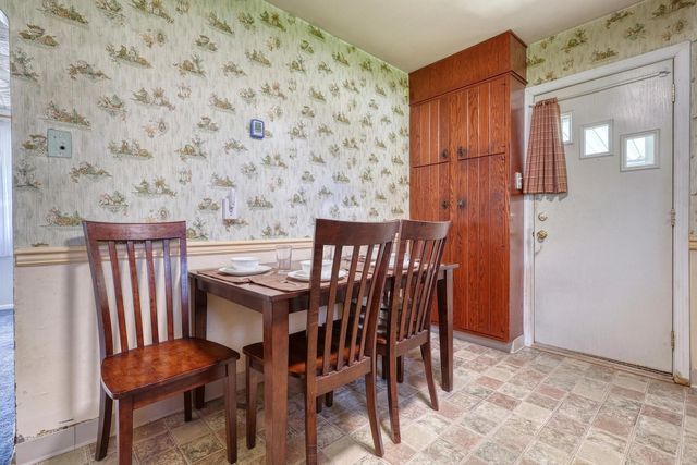 210 CUMBERLAND DR, Camp Hill, PA 17011