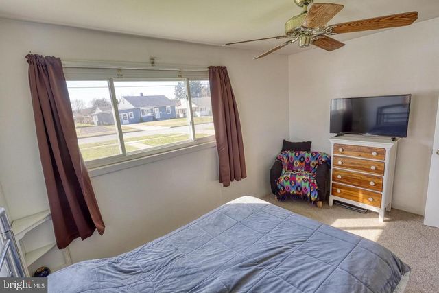 210 CUMBERLAND DR, Camp Hill, PA 17011