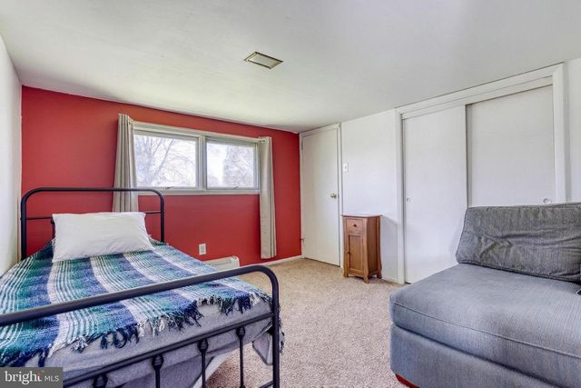 210 CUMBERLAND DR, Camp Hill, PA 17011