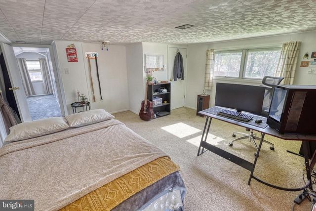 210 CUMBERLAND DR, Camp Hill, PA 17011