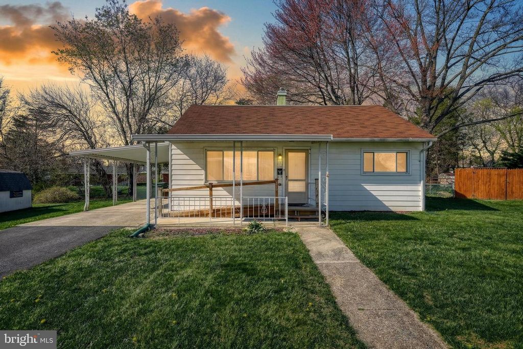 210 CUMBERLAND DR, Camp Hill, PA 17011
