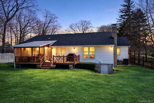 7 Starhaven Avenue, Middletown, NY 10940