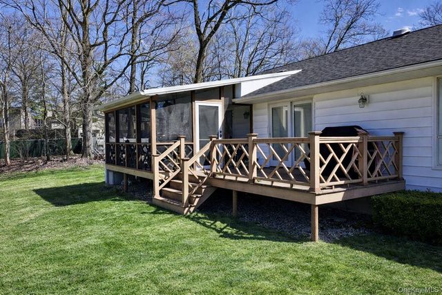 7 Starhaven Avenue, Middletown, NY 10940
