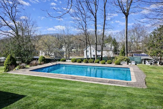 7 Starhaven Avenue, Middletown, NY 10940