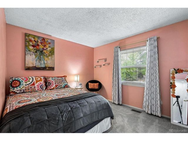 15671 E Jefferson Ave, Aurora, CO 80013