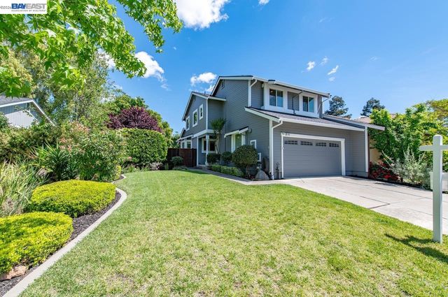 308 Mulqueeney St, Livermore, CA 94550
