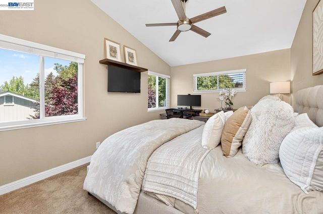 308 Mulqueeney St, Livermore, CA 94550