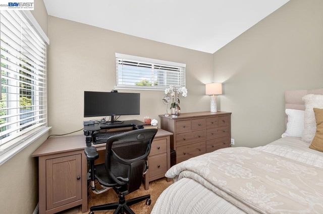 308 Mulqueeney St, Livermore, CA 94550