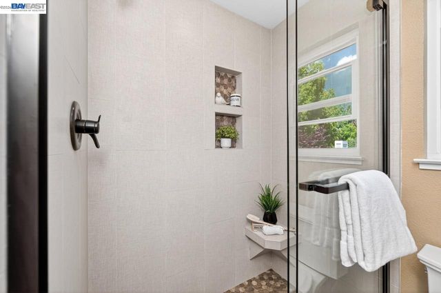 308 Mulqueeney St, Livermore, CA 94550