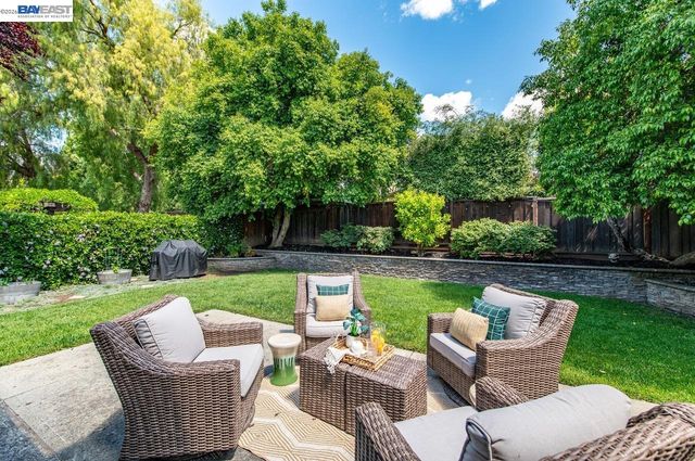 308 Mulqueeney St, Livermore, CA 94550