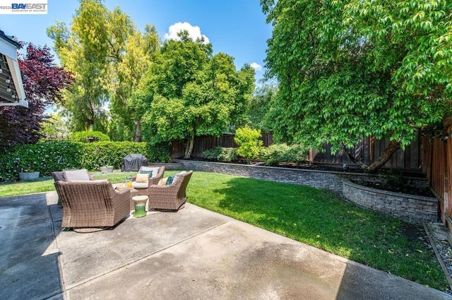308 Mulqueeney St, Livermore, CA 94550