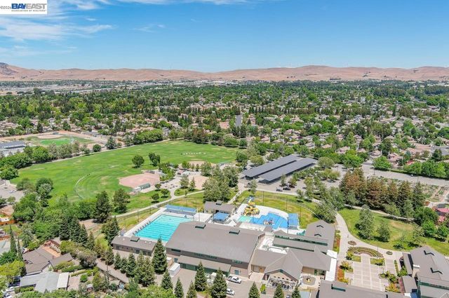 308 Mulqueeney St, Livermore, CA 94550
