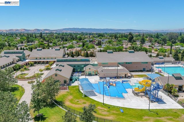 308 Mulqueeney St, Livermore, CA 94550