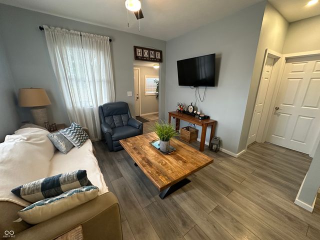 2014 Buckeye Street, Terre Haute, IN 47804