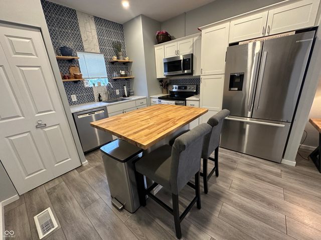 2014 Buckeye Street, Terre Haute, IN 47804