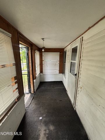 2020 Hawthorne Street, Toledo, OH 43606