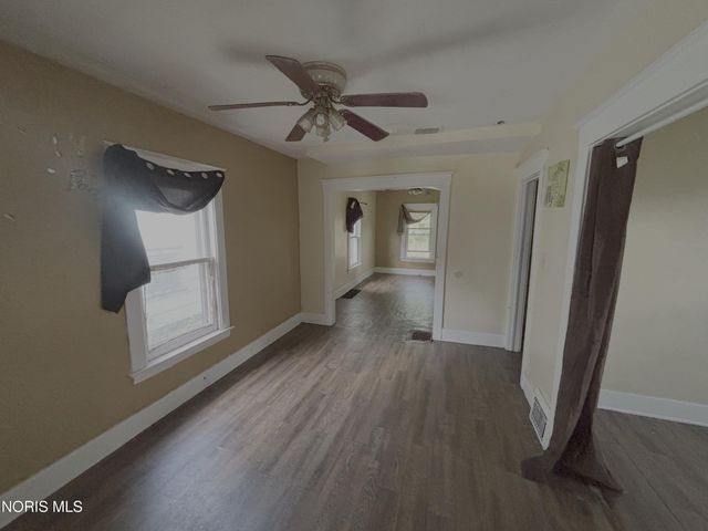 2020 Hawthorne Street, Toledo, OH 43606