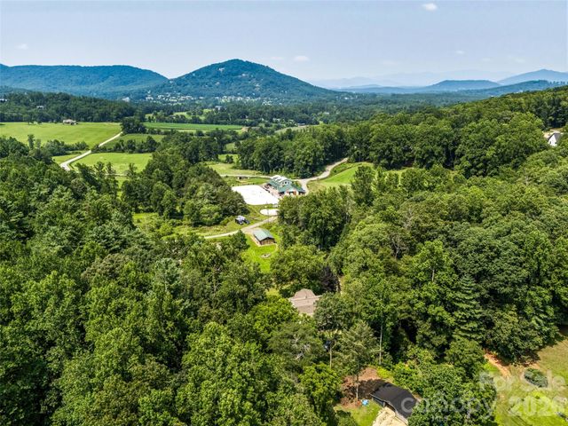 680 Pennsylvania Road, Arden, NC 28704