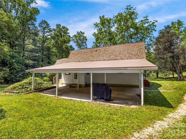 680 Pennsylvania Road, Arden, NC 28704