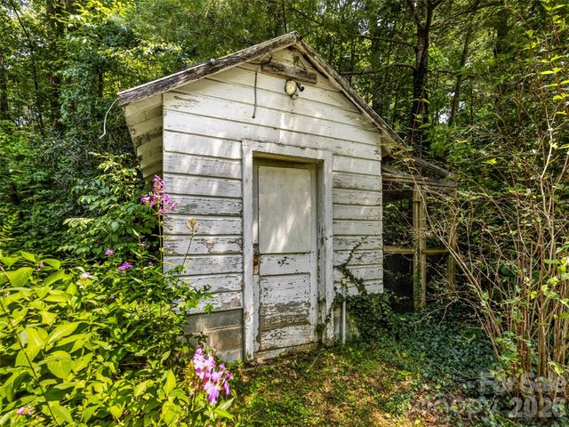 680 Pennsylvania Road, Arden, NC 28704