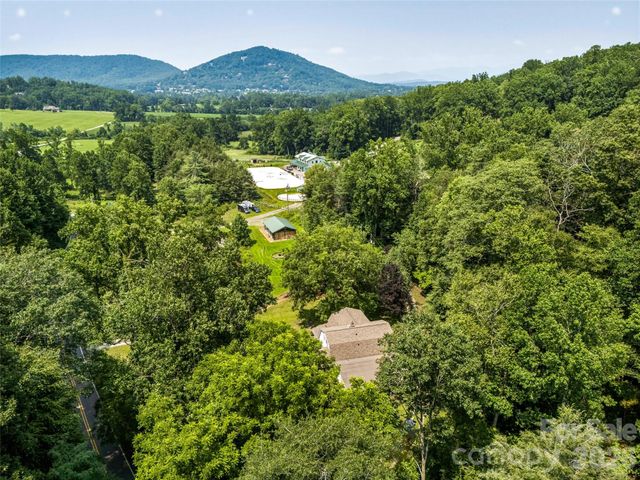 680 Pennsylvania Road, Arden, NC 28704