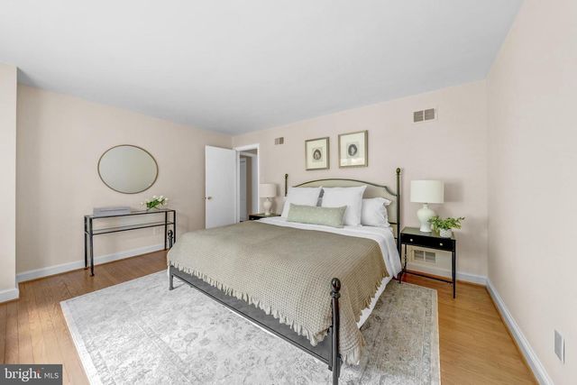 3636 38TH ST N, Arlington, VA 22207