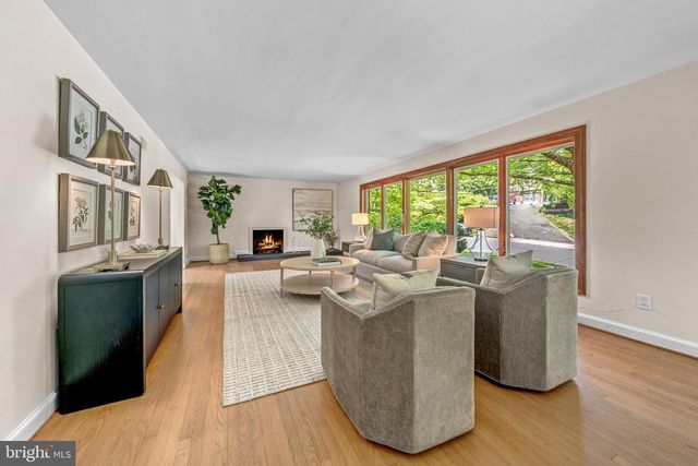 3636 38TH ST N, Arlington, VA 22207