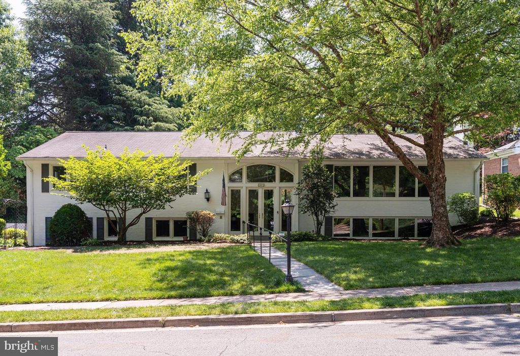 3636 38TH ST N, Arlington, VA 22207