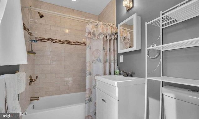 175 LIBERTA DR, Toms River, NJ 08757