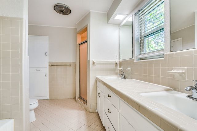 10534 Royal Springs Drive, Dallas, TX 75229