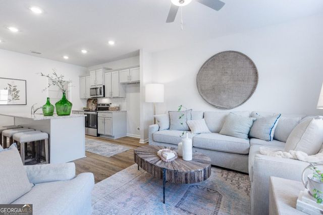 403 Whitehorse Way 41, Conyers, GA 30094