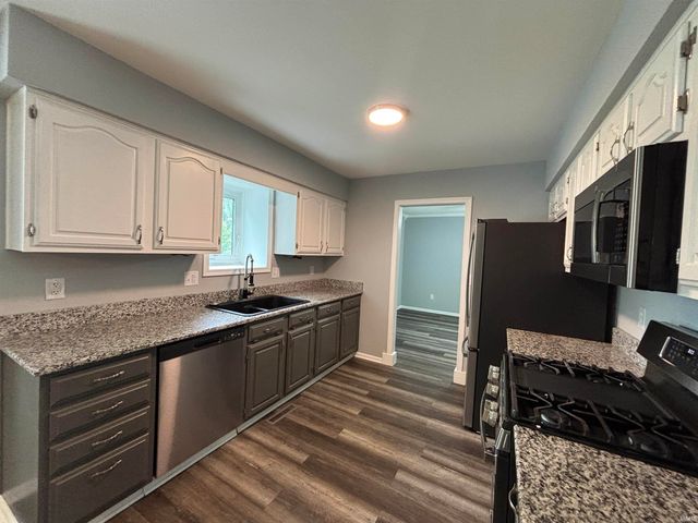 6310 Shadow Ridge Run, Fort Wayne, IN 46804