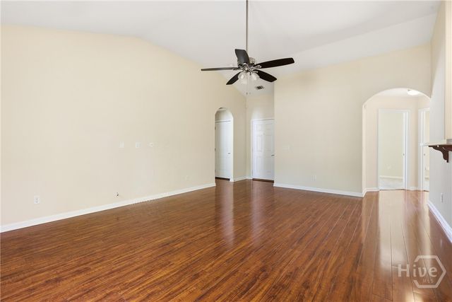 34 Twin Oaks Place, Savannah, GA 31407