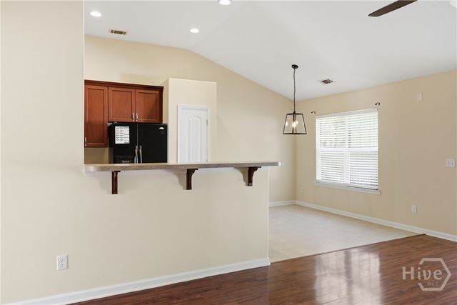 34 Twin Oaks Place, Savannah, GA 31407