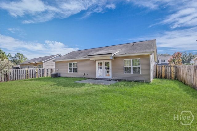 34 Twin Oaks Place, Savannah, GA 31407