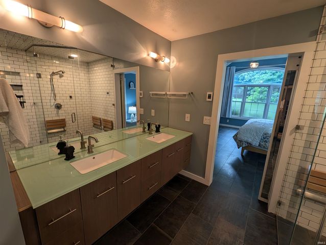 55755 Little Creek Lane, Middlebury, IN 46540