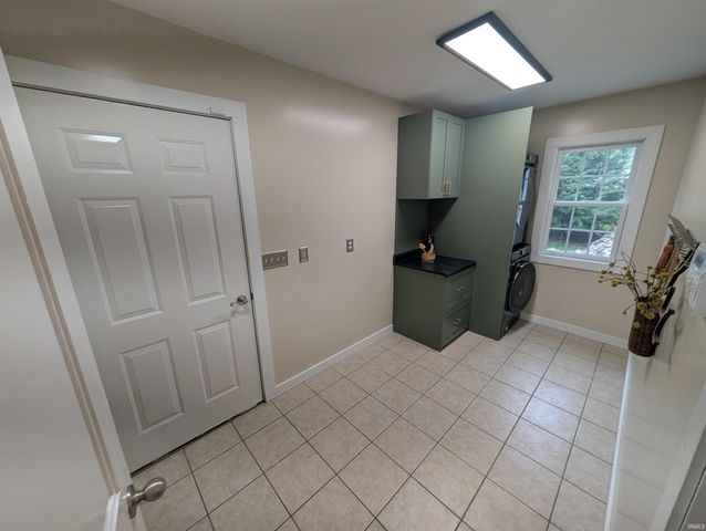 55755 Little Creek Lane, Middlebury, IN 46540