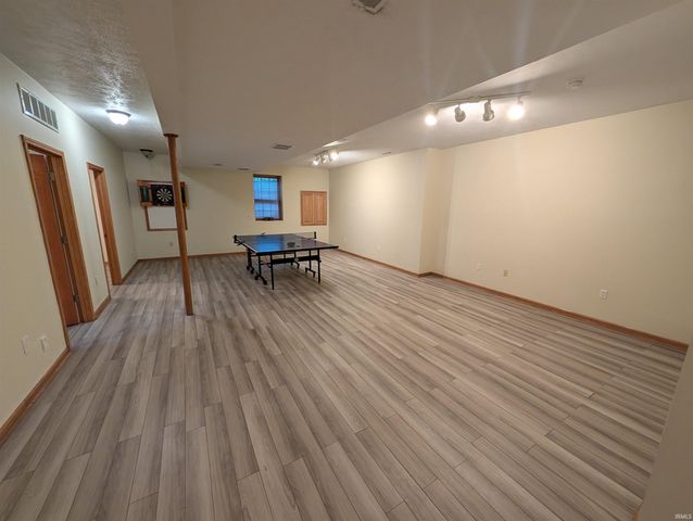55755 Little Creek Lane, Middlebury, IN 46540