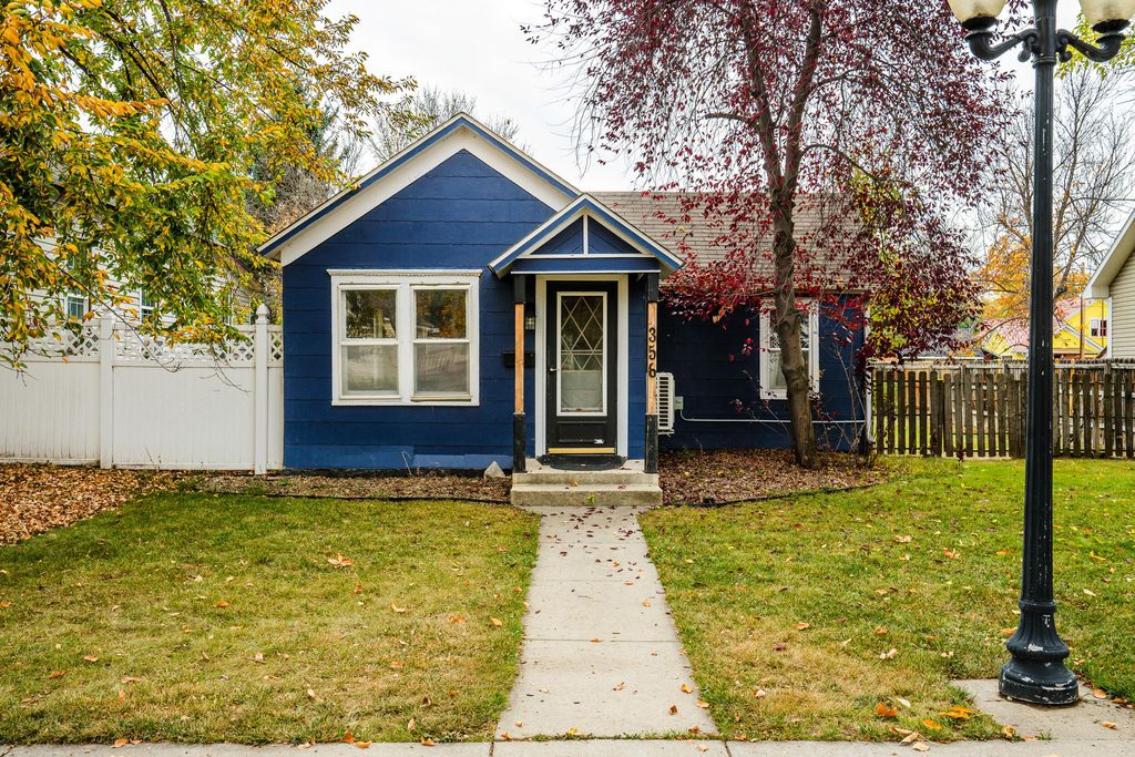 356 W Burkitt Street, Sheridan, WY 82801 photo 2