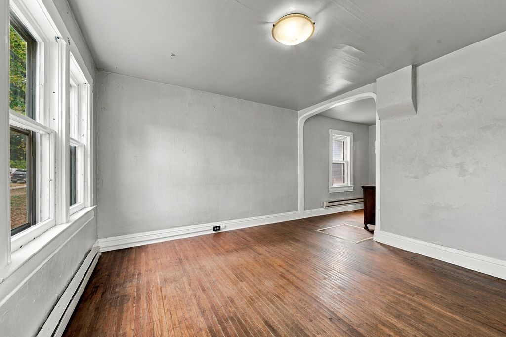 356 W Burkitt Street, Sheridan, WY 82801 photo 4
