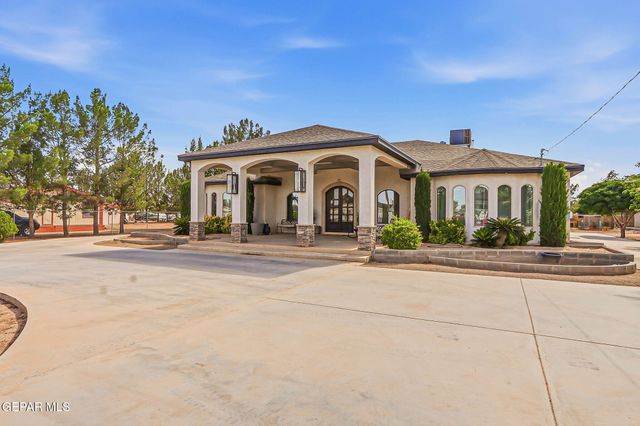 11670 Flor Del Rio Street, Socorro, TX 79927