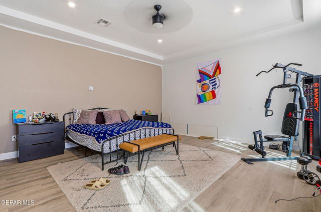 11670 Flor Del Rio Street, Socorro, TX 79927