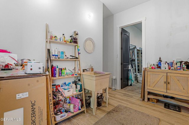 11670 Flor Del Rio Street, Socorro, TX 79927