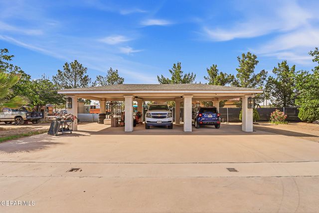 11670 Flor Del Rio Street, Socorro, TX 79927