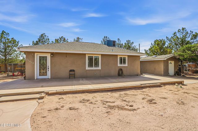 11670 Flor Del Rio Street, Socorro, TX 79927