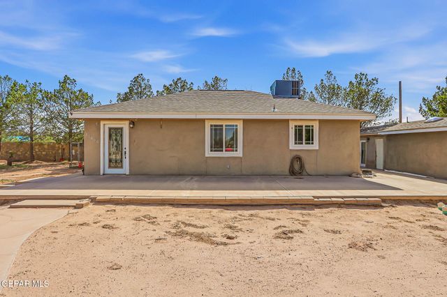 11670 Flor Del Rio Street, Socorro, TX 79927