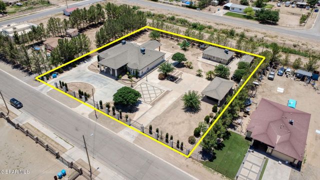11670 Flor Del Rio Street, Socorro, TX 79927