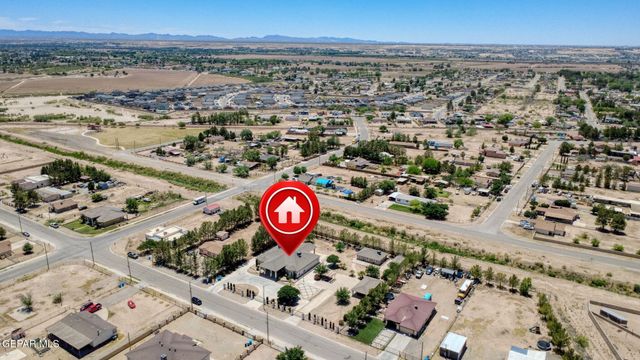 11670 Flor Del Rio Street, Socorro, TX 79927