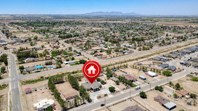 11670 Flor Del Rio Street, Socorro, TX 79927