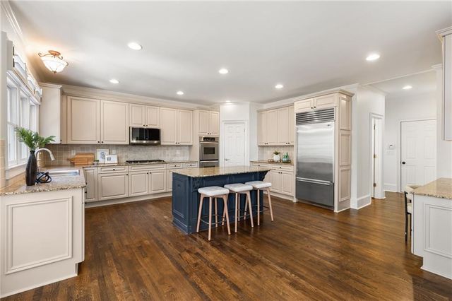 9580 Stoney Ridge Lane, Johns Creek, GA 30022
